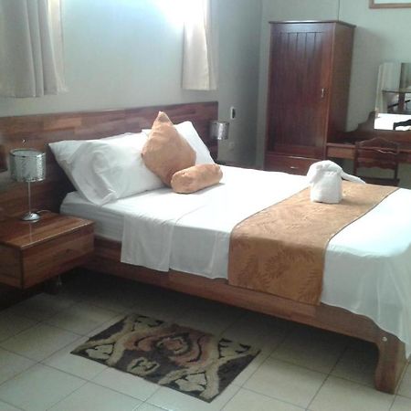 Hotel Golden Star Икитос Экстерьер фото