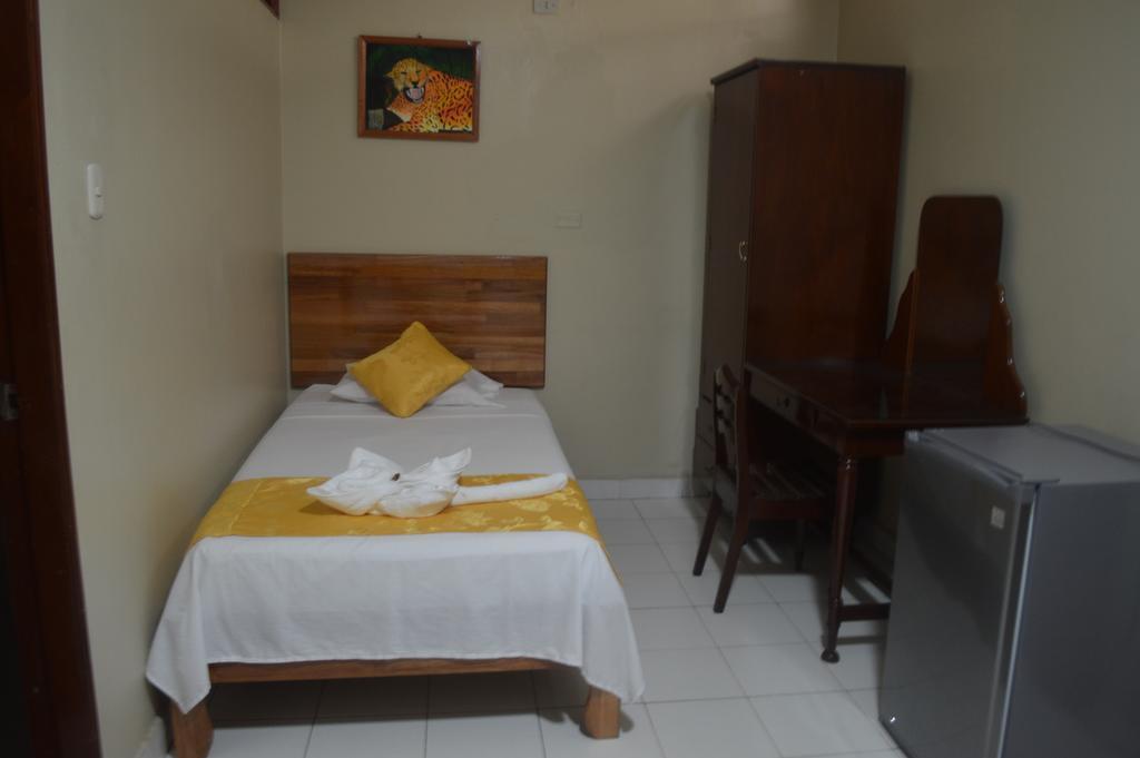 Hotel Golden Star Икитос Экстерьер фото