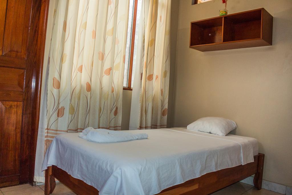 Hotel Golden Star Икитос Экстерьер фото